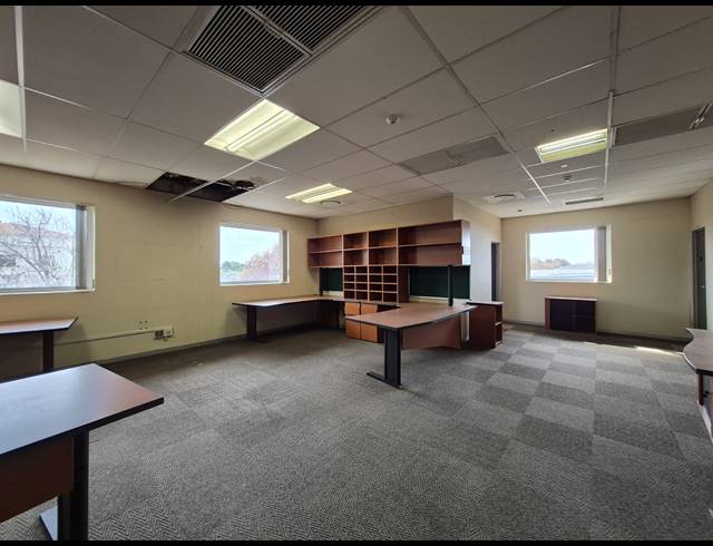 10,702M² OFFICE TO LET IN ILLOVO